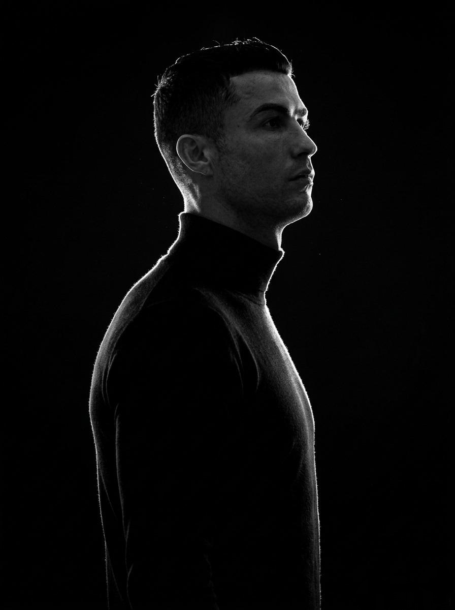 Black turtleneck duo profile: GPT Image 2 prompt AI image prompt result