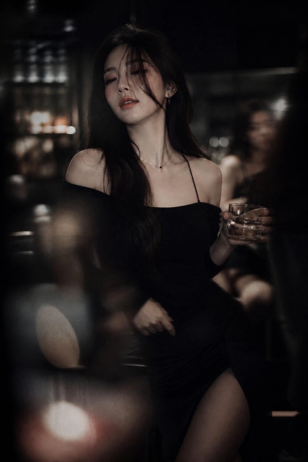 Korean idol nightlife portrait: GPT Image 2 prompt AI image prompt result